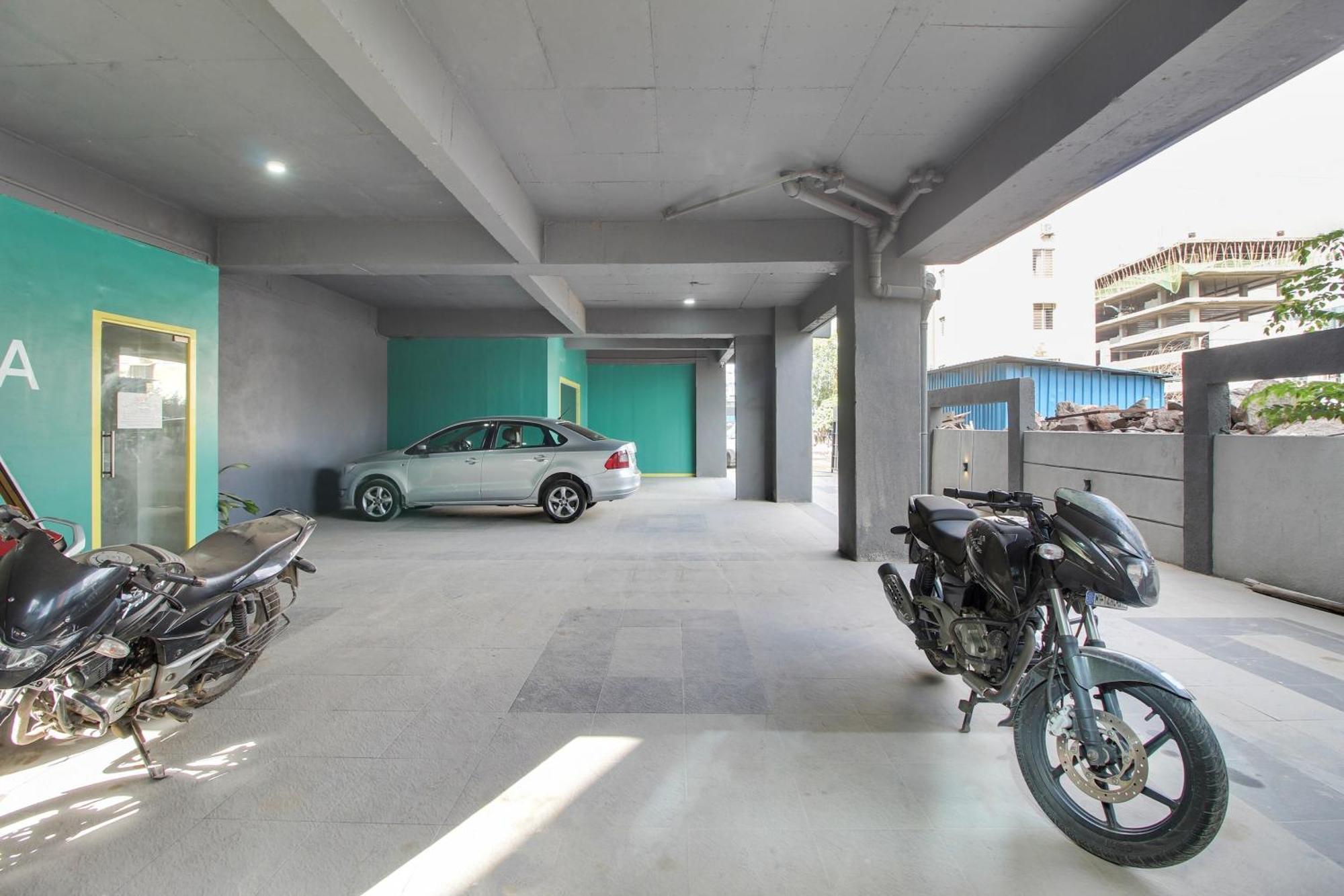 Hotel Super Oyo Townhouse 1237 Balewadi Méribel Village Exterior foto